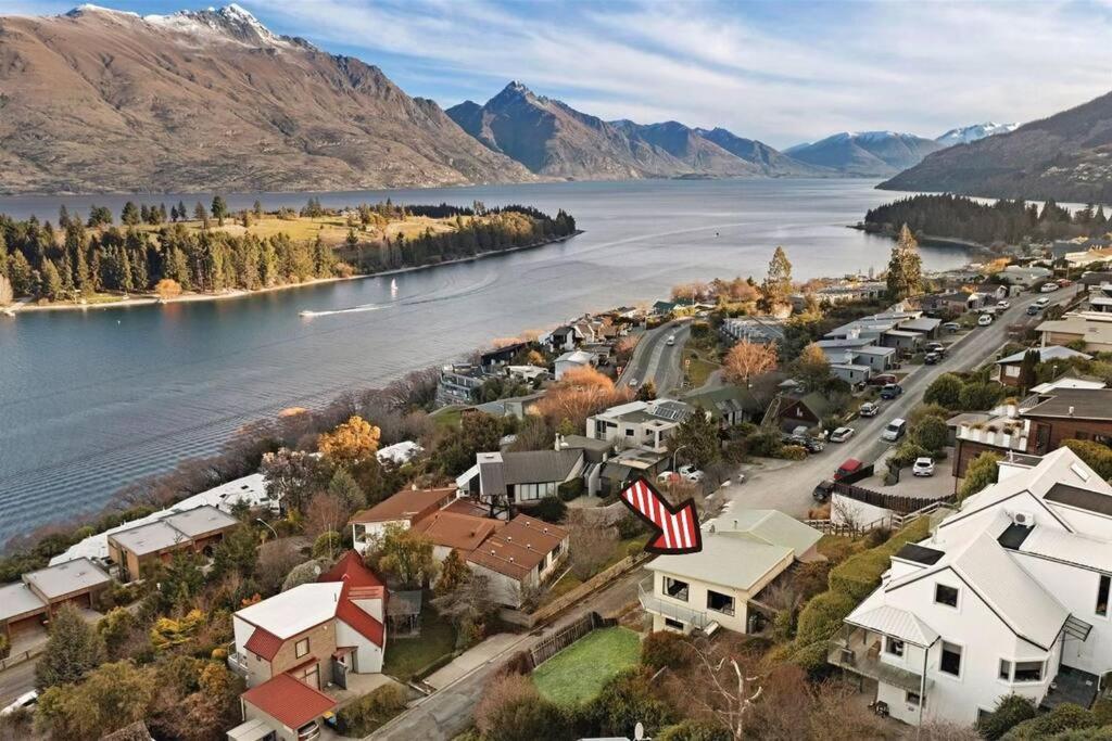 Lakeview Home Retreat At Queenstown Hill Экстерьер фото